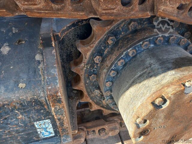 Raupenbagger Hitachi ZX220LC (Abu Dhabi)