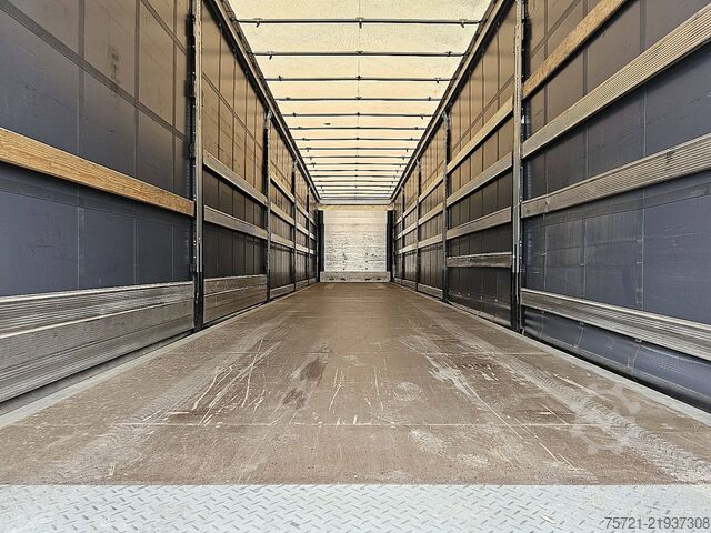 Sliding tarpaulins SCHMITZ SCS 24 L