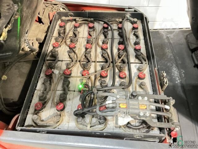 Forklift Linde E16P