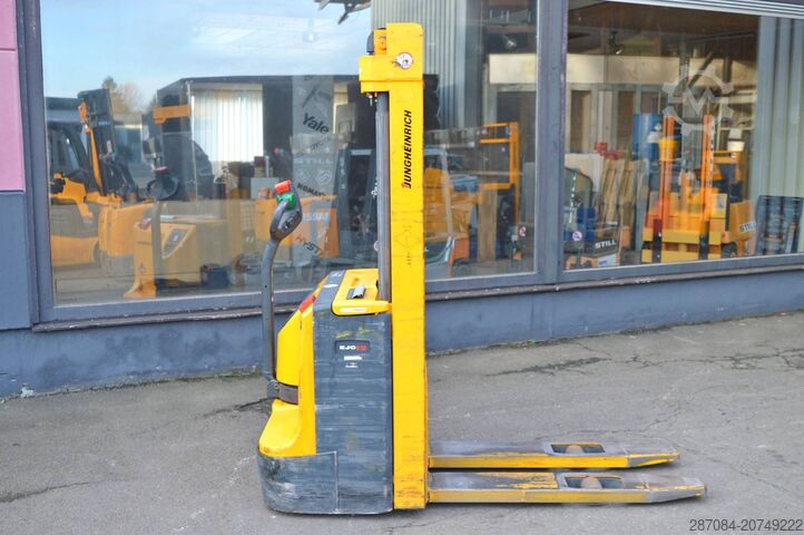 Hochhubwagen Jungheinrich EJC 12