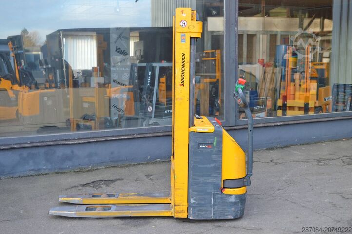 Hochhubwagen Jungheinrich EJC 12