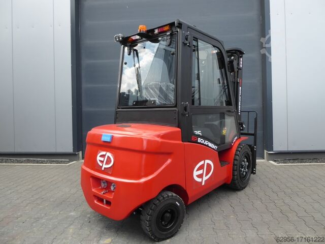Electric 4-wheel forklift EP EP Equipment EFL353