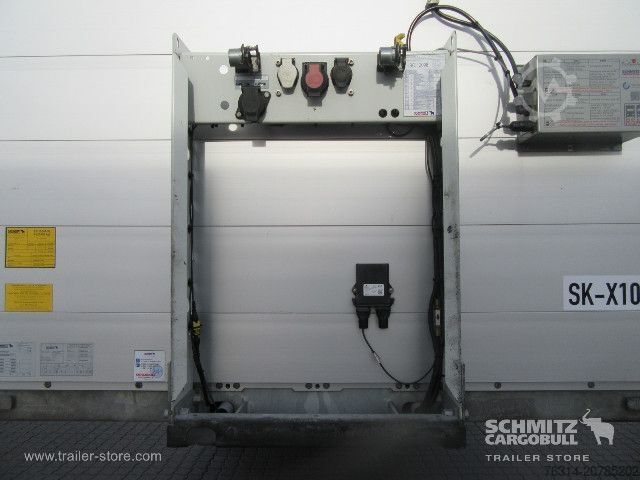 Auflieger mit Pritsche & Plane Schmitz Cargobull Curtainsider Standard Getränke