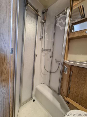 Semi-integrated camper LMC Cruiser 663 G Grey Selection 150 *Solar + WR*