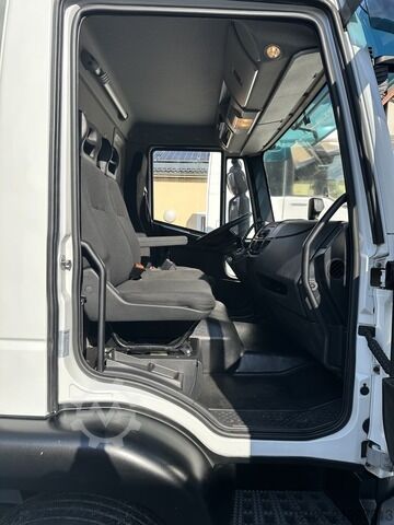 Flatbed truck with tarp iveco 120-250 Eurocargo rechts Schiebeplane LBW