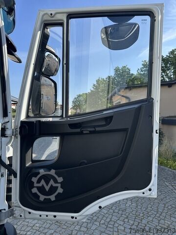 Flatbed truck with tarp iveco 120-250 Eurocargo rechts Schiebeplane LBW