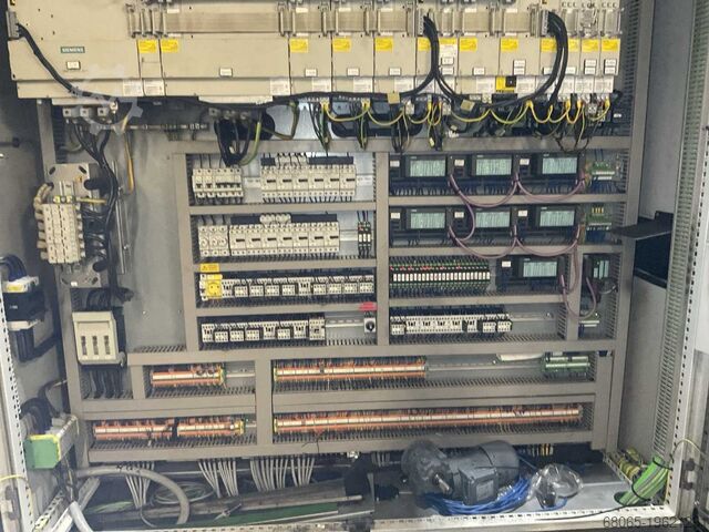 Bearbeitungszentrum AXA VHC-3-5000-XTS-50