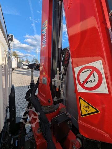 Autokranwagen Fuso Canter 9C18 Fassi M40 Pritsche 4,5 m