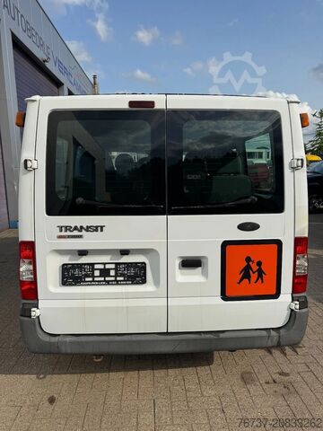 Ford **TRANSIT-9SEATS** Ford **TRANSIT-9SEATS**