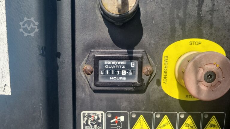 LKW-montierte Hubarbeitsbühne Isoli PT200 on Nissan NT400