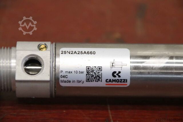 Pneumatic cylinder Camozzi 25N2A25A660