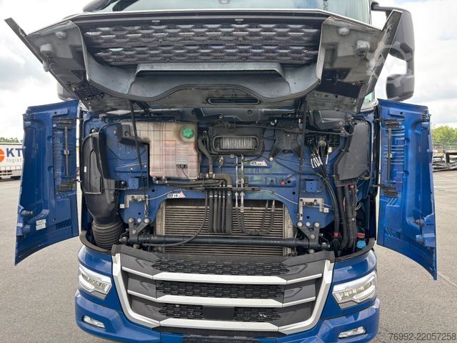 Standard tractor unit DAF XG+ 530 Retarder PTO Standklima ACC LED