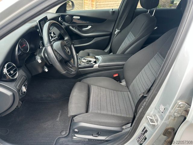 Minibus MERCEDES-BENZ C 200 d T Autom. * LED High. * Navi * Kamera