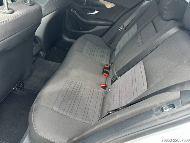 Minibus MERCEDES-BENZ C 200 d T Autom. * LED High. * Navi * Kamera