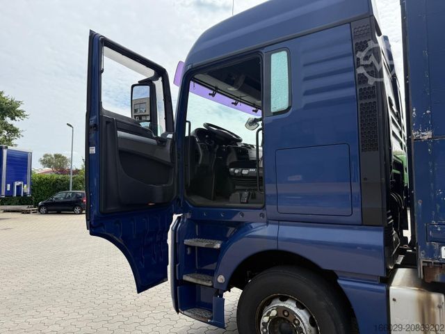 LKW mit Kofferaufbau MAN TGA Schwenkwand-Getränkeaufbau incl. Anhänger