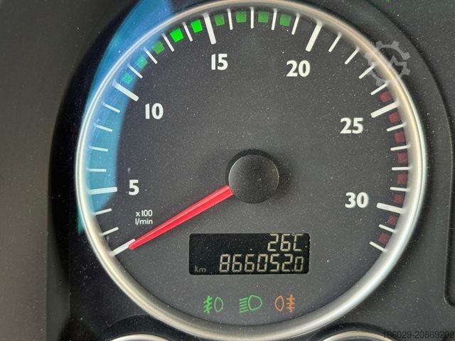 LKW mit Kofferaufbau MAN TGA  Schwenkwand-Getränkeaufbau incl. Anhänger