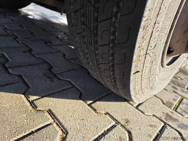 Curtain sider van IVECO 80-220 Eurocargo, Gardine, Ladebordwand, 1.Hand