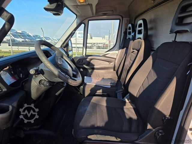 Box van IVECO 35S15/ 35-150 Koffer, Klima, manuelle Schaltung