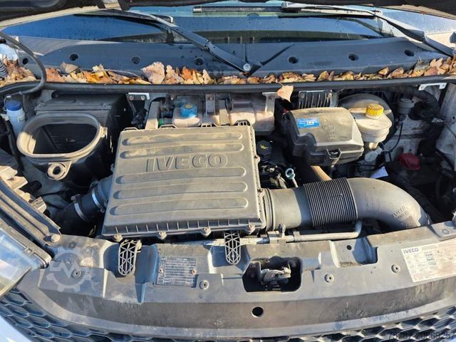 Box van IVECO 35S15/ 35-150 Koffer, Klima, manuelle Schaltung