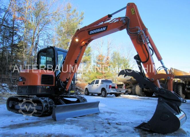 Crawler excavator DOOSAN DX62R-3