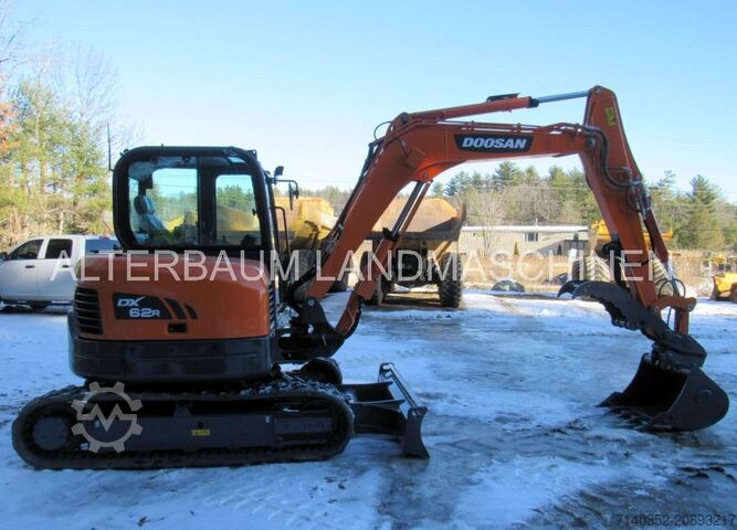 Crawler excavator DOOSAN DX62R-3