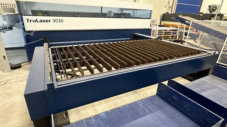 Laserschneidmaschine TRUMPF 3030 Lean TRUMPF TruLaser 3030 Lean Edition L20 3200 W
