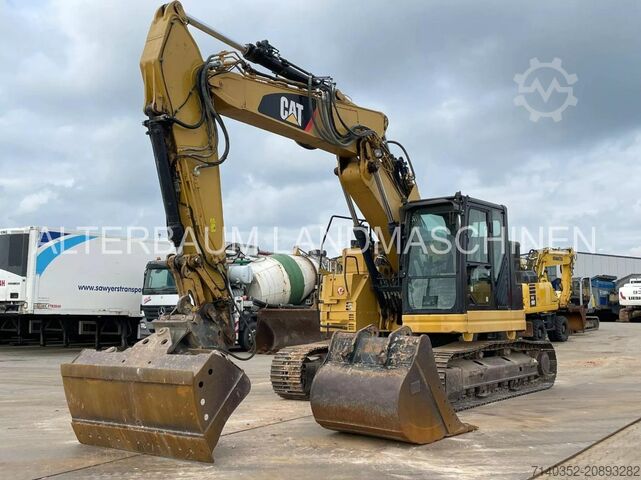 Crawler excavator Caterpillar 325F LCR