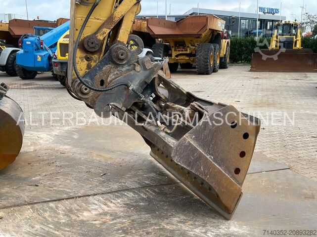 Crawler excavator Caterpillar 325F LCR