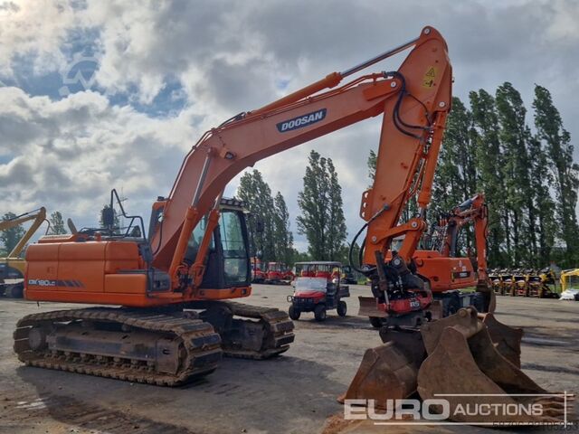 Wheel loader DOOSAN DX180LC-3