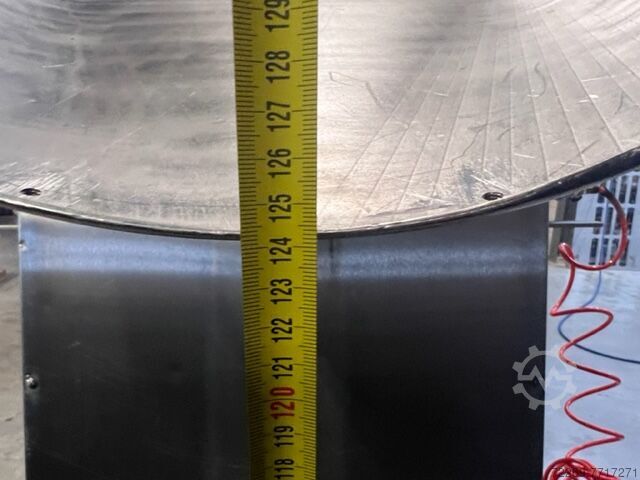 Pneumatic mobile 200 liter meat bin lift  