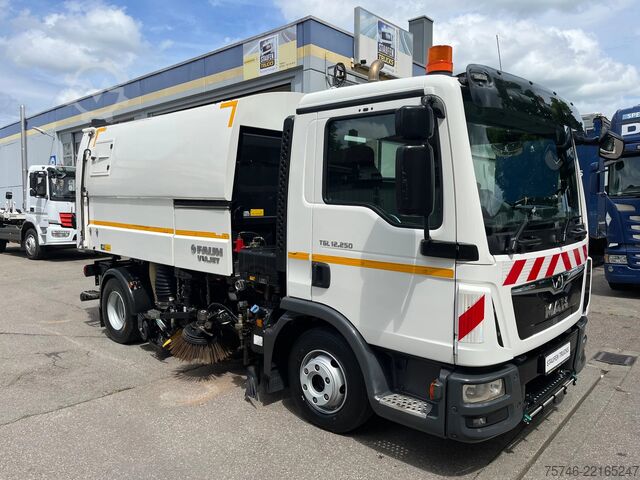 Road sweeper MAN TGL 12.250 *Kehrmaschine  *FAUN Viajet 5R/LH