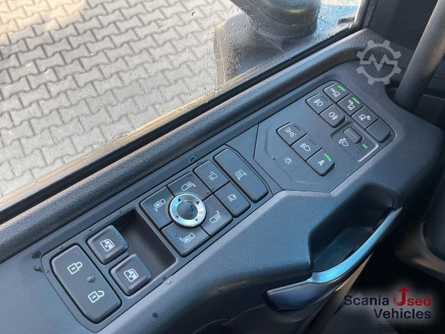 Standard tractor unit Scania R 450 A4x2NB DIFF-L RETARDER PARK AIRCO ACC 8T