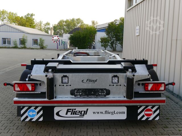 Roll off trailer Fliegl Schlittenanhänger für Abrollcontainer