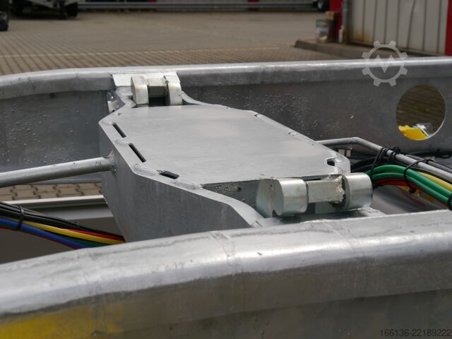 Roll off trailer Fliegl Schlittenanhänger für Abrollcontainer