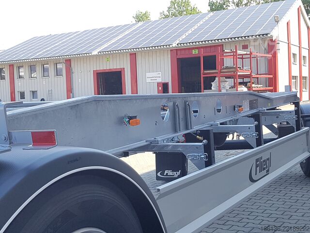 Roll off trailer Fliegl Schlittenanhänger für Abrollcontainer