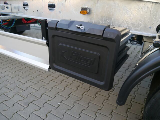 Roll off trailer Fliegl Schlittenanhänger für Abrollcontainer