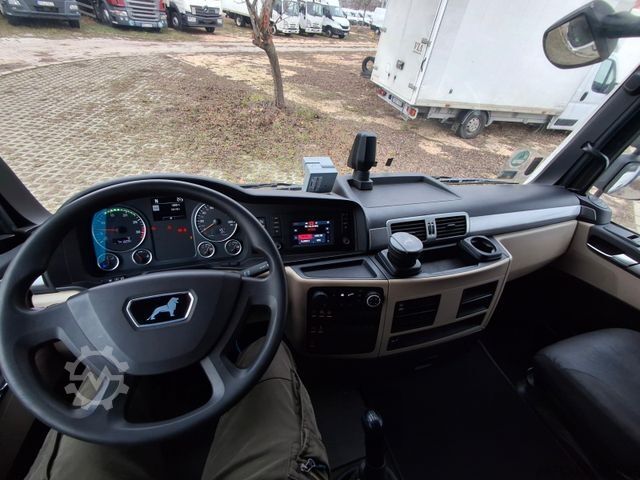 LKW mit Pritsche & Plane MAN TGL 12.220