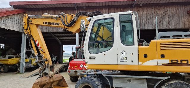 Mobilbagger Lieherr A 900 C LITRONIC