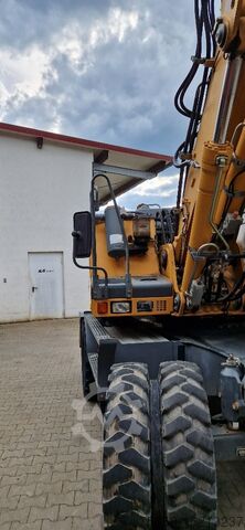 Mobilbagger Lieherr A 900 C LITRONIC