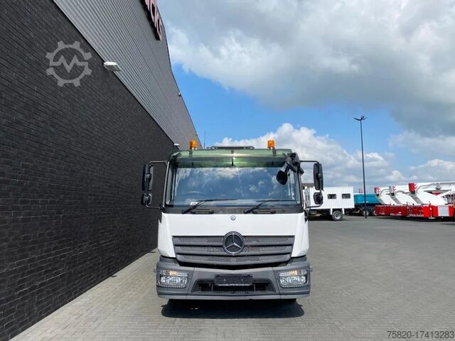 Suction vehicle Mercedes-Benz Atego 1324 4X2 RHD + RSP ESE 13/H SAUGBAGGER/SU...