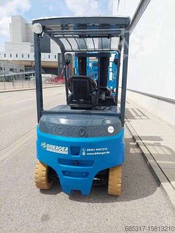 Electric - 4 wheels Toyota 8FBMT35 - FSW 5500