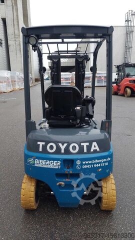 Electric - 4 wheels Toyota 8FBM20T - FSW 4300