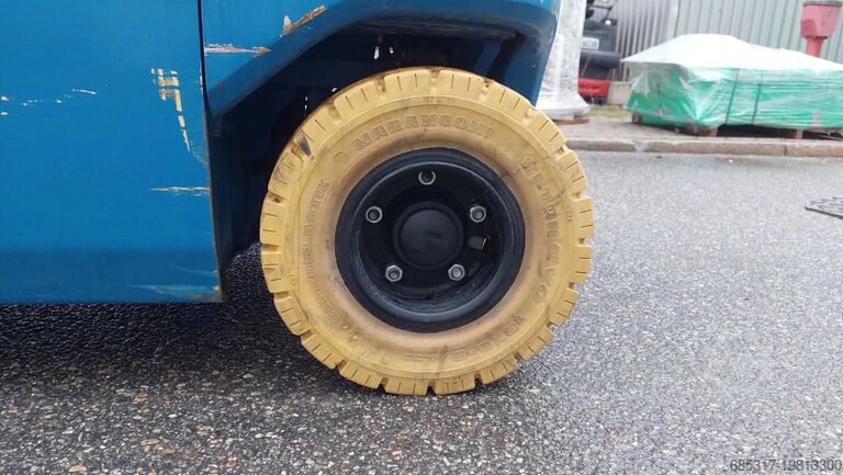 Electric - 4 wheels Toyota 8FBM20T - FSW 4300