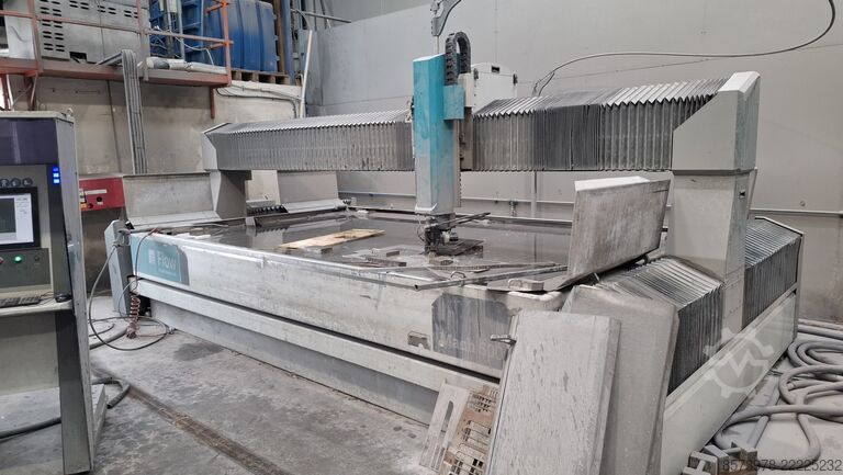 Wasserstrahlschneidanlage Flow M500 4020DWJ