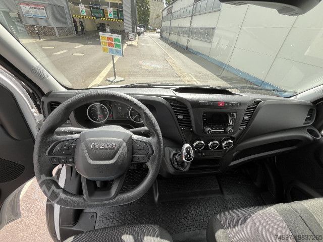 Panel van IVECO 35S16A8 V Hi-Matic / PDC