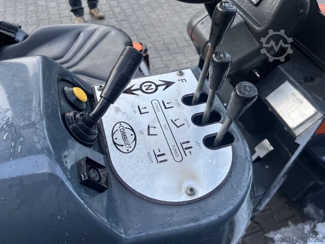 Electric 4-wheel forklift Aisle-Master 20WE