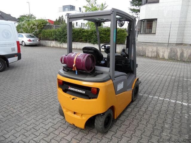 Treibgasstapler Jungheinrich TFG 316 - weiße Reifen - Freihub