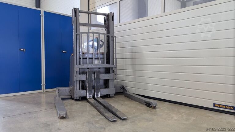 Hochhubwagen Jungheinrich EJC 214b