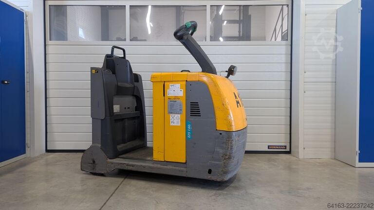 Schlepper Jungheinrich EZS C40