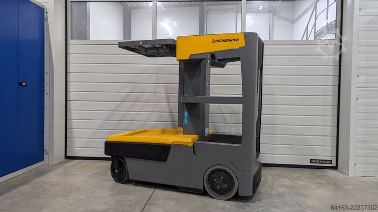 Mittelhubkommissionierer Jungheinrich EKM 202